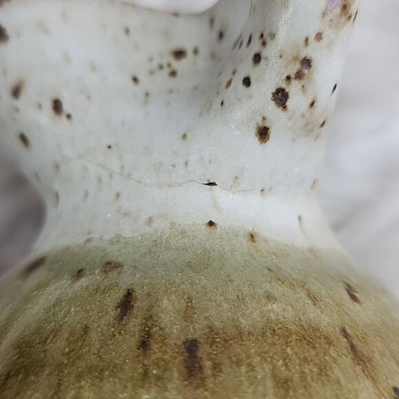 Pinched Speckled Pottery Vase - Picture 9 of 9